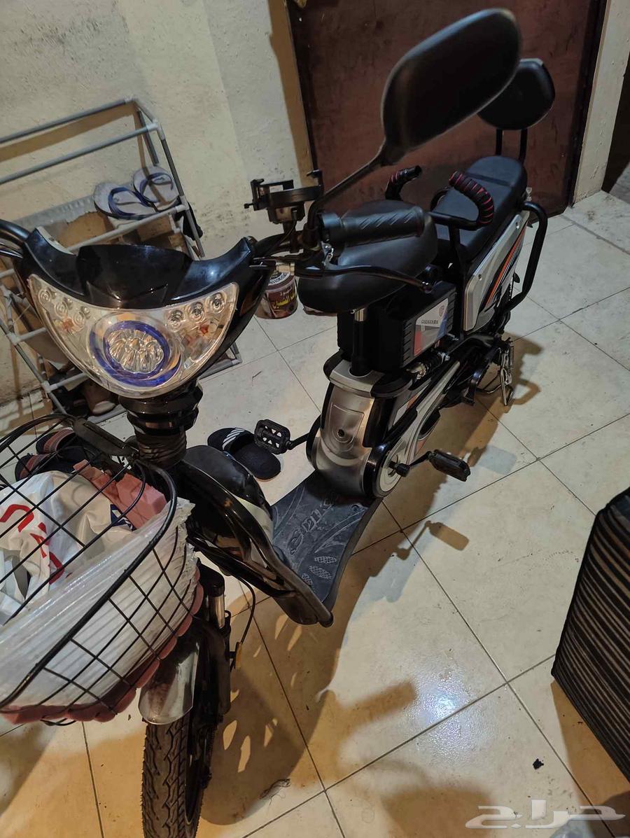 سكوتر كهربائي بحالة جيدة جداً64391243365251114