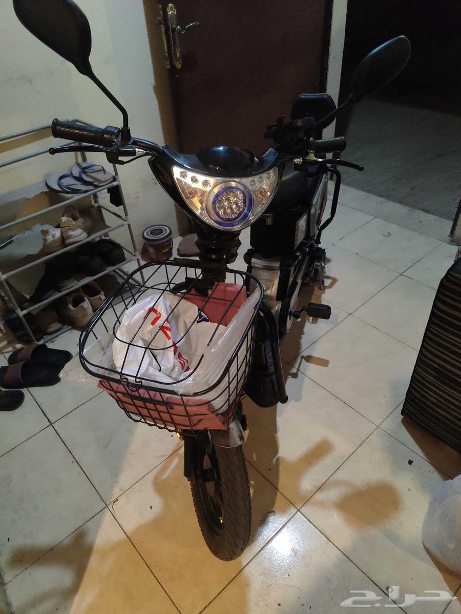سكوتر كهربائي بحالة جيدة جداً64391243365251113