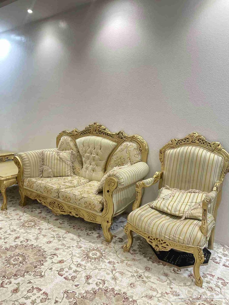 كنب كلاسيكي للبيع64383150256643110