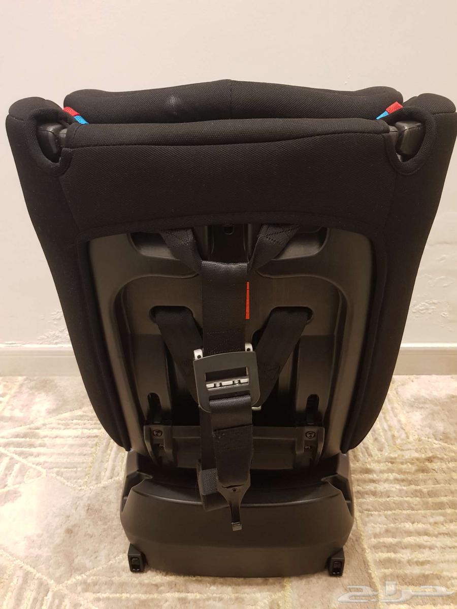 كرسي اطفال يركب في السيارة64389168860035114