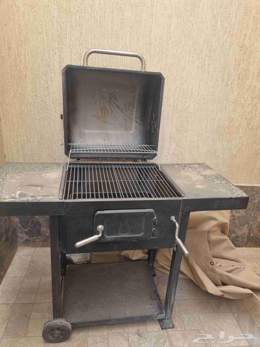 شواية شبه جديدة مع الغطاء64381507964931110