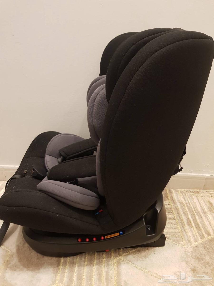 كرسي اطفال يركب في السيارة64389168860035113