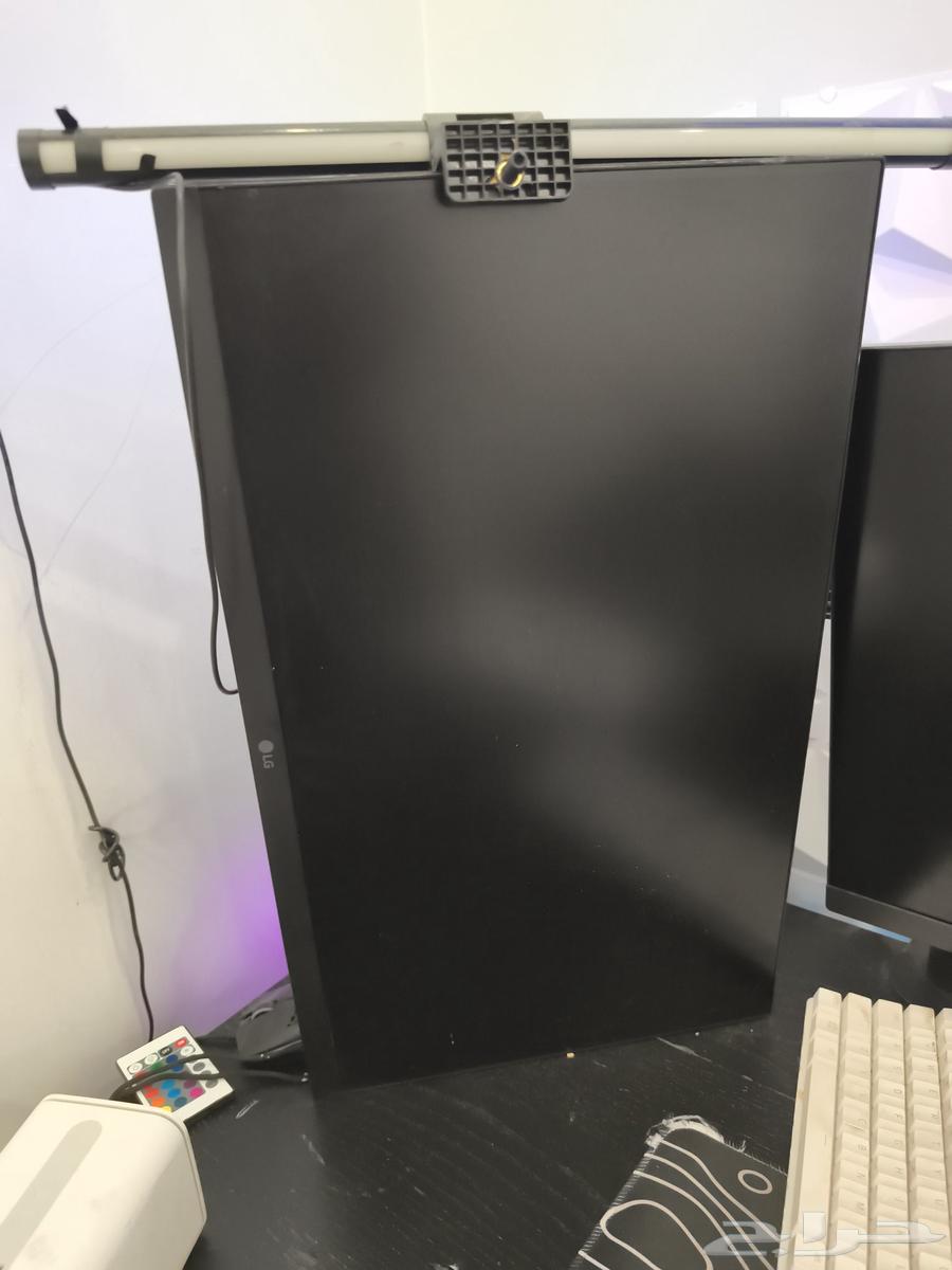 بي سي قيمنق مع شاشتين للبيع64383981213571113