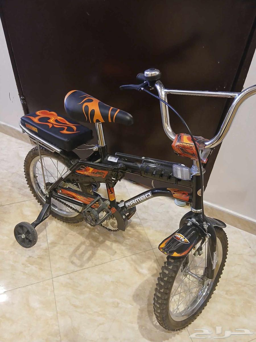 سيكل للبيع صغير لم يستخدم مخزن من فتره السعر 100ريال64384245735682113