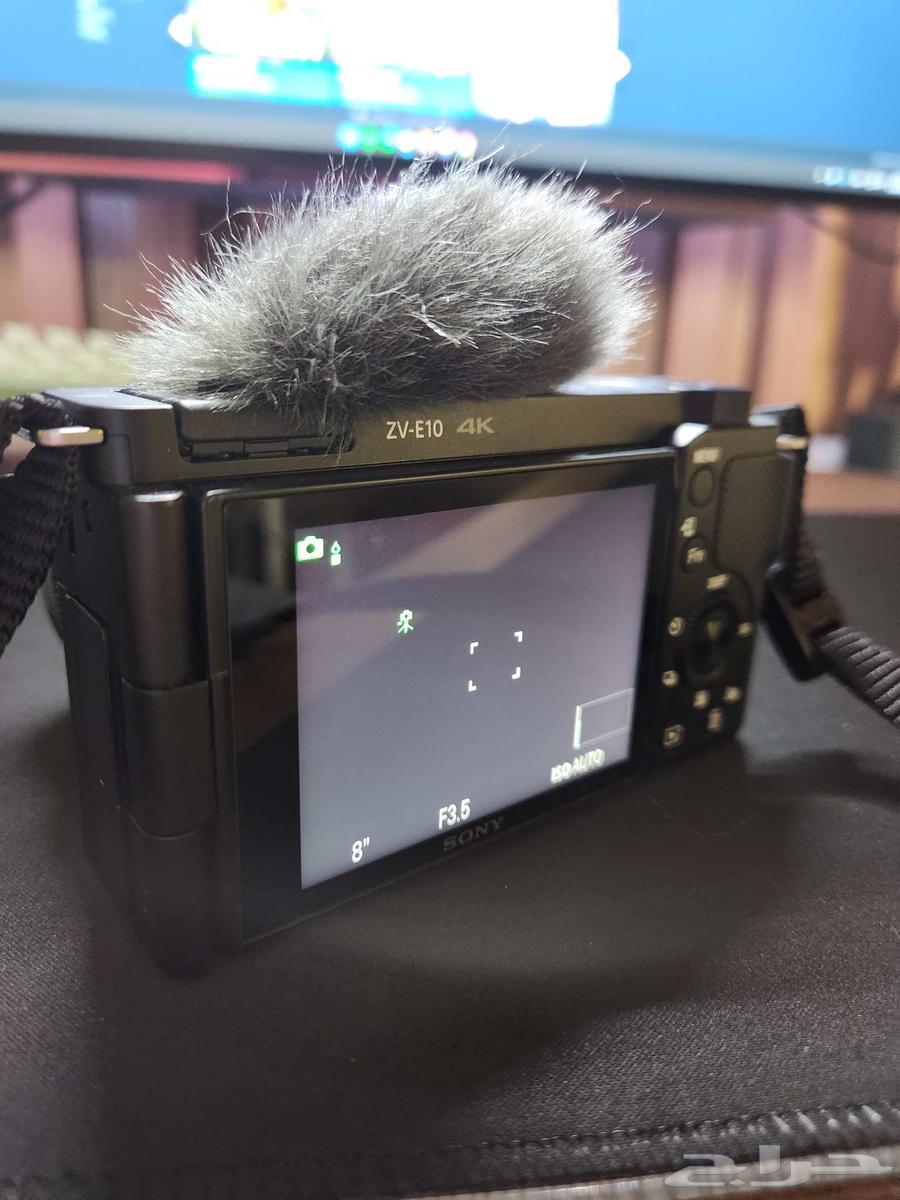 كاميرا ZV-E10 شبه جديدة64386668742913113