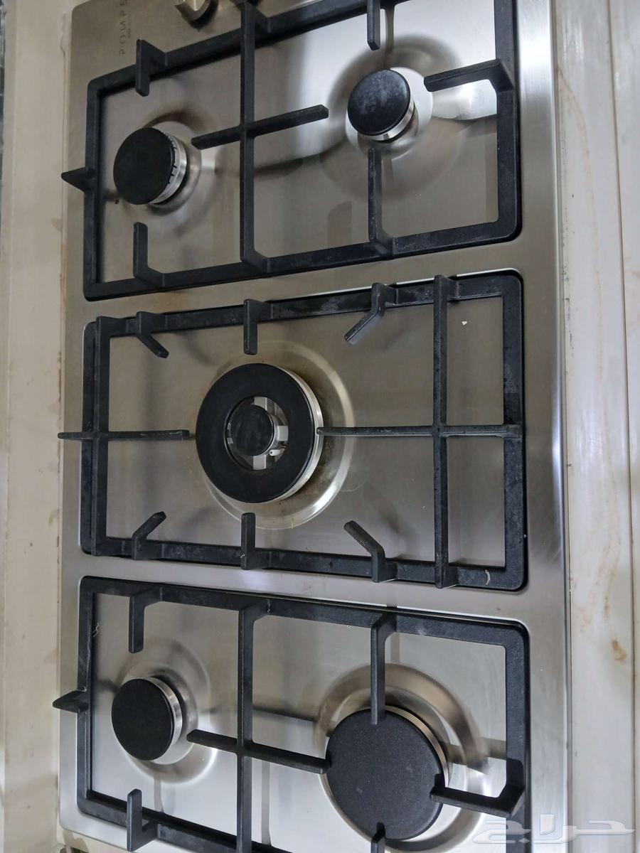 Built-in 5-burner gas hob with electronic ignition, clean and in excellent condition64381562134274110