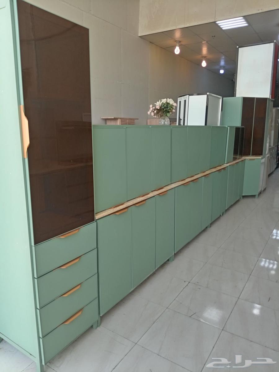 متوفردولايب مطبخ مستخدمه نظيفه جدآ بلا كسور64385942515331112