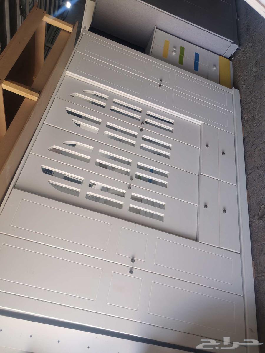 غرف نوم ودواليب مستعمل بحاله ممتازه64384493011203113