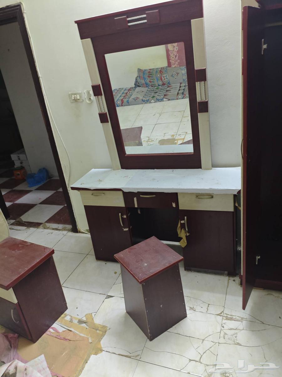 للبيع غرفة نوم مستعمله64387912544514113