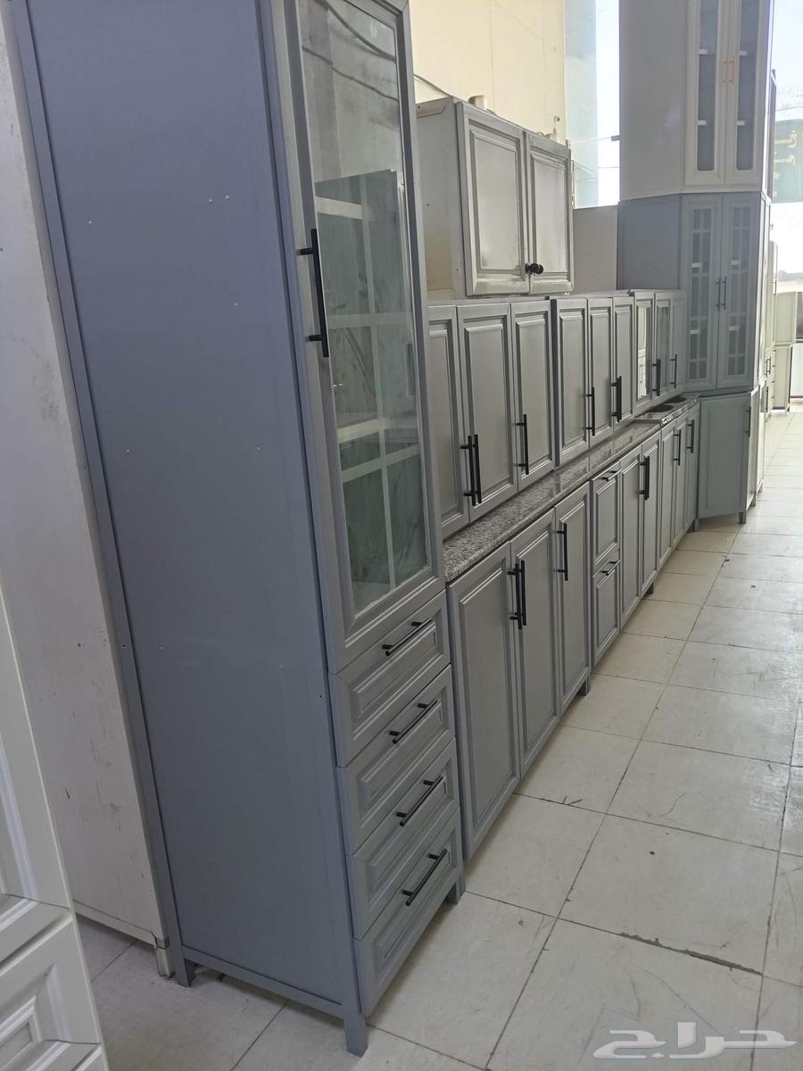 متوفردولايب مطبخ مستخدمه نظيفه جدآ بلا كسور64385942515331113