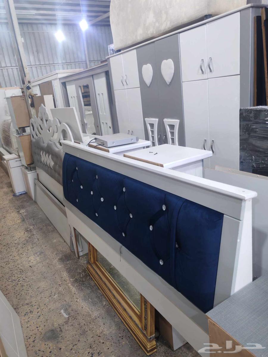 غرف نوم ودواليب مستعمل بحاله ممتازه64384493011203114