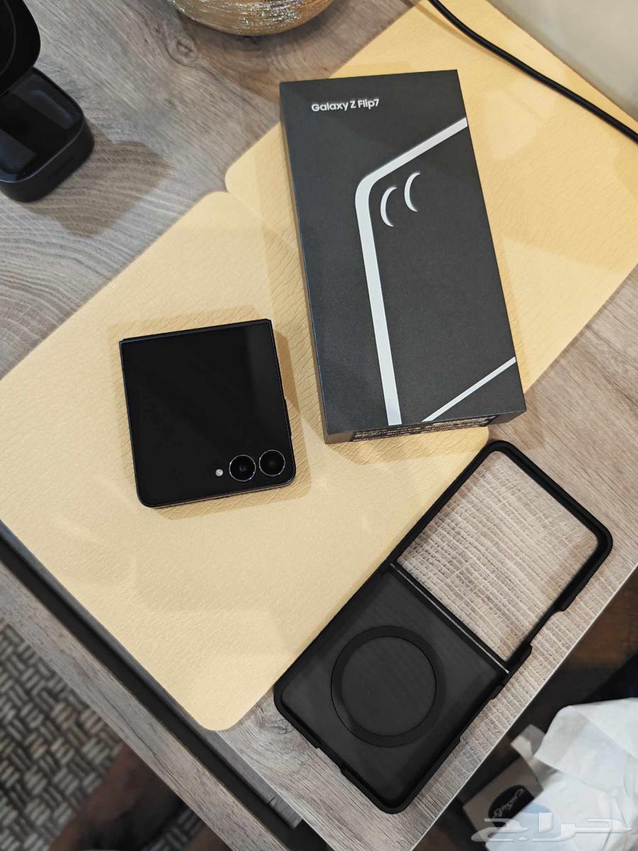 للبيع جهاز جلاكسي زد فلب 7 Samsung z flip 764387355135875110