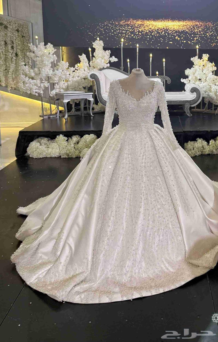 فستان زفاف أبيض64376392567171111