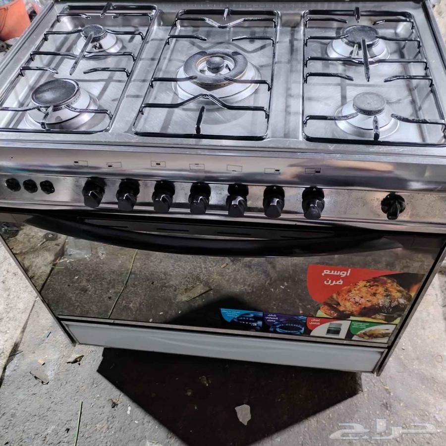 فرن غاز ممتازه جدا ومعه ضمان شهر ليش به اي عيوب شغال ممتاز64379443402627112