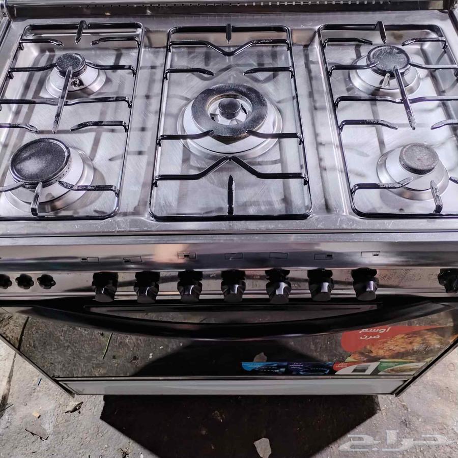 فرن غاز ممتازه جدا ومعه ضمان شهر ليش به اي عيوب شغال ممتاز64379443402627111