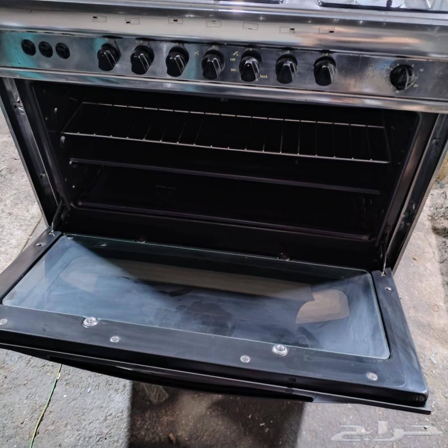 فرن غاز ممتازه جدا ومعه ضمان شهر ليش به اي عيوب شغال ممتاز64379443402627114