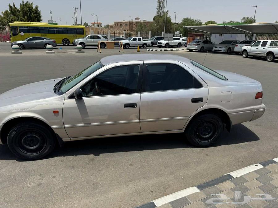 كامري للبيع64530557435522110