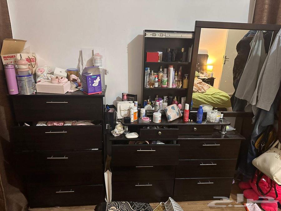 غرفة نوم شبه جديده لدواعي السفر64385383973762111