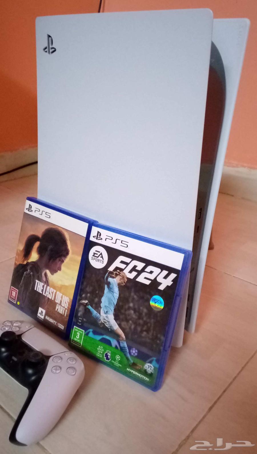 للبيع جهاز بلايستيشن 5 شبة جديد استخدام قليل64381123313666111
