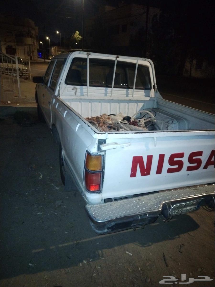 سيارة غمرتين موديل 85 نظيفه للتوصل64520769470721112