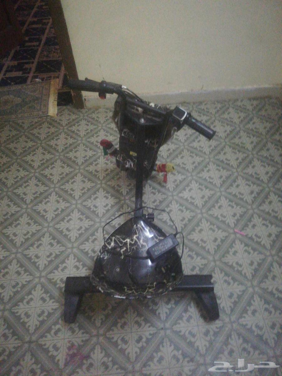 Drift scooter for sale with shipping, the throttle is broken it doesn't move, selling for 5064386110250370110