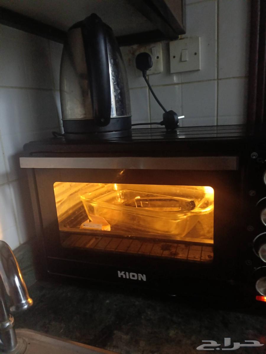 فرن كهربائي 200 ريال وشاشه 32 بوصه 200ريال شغالين64385133517571110
