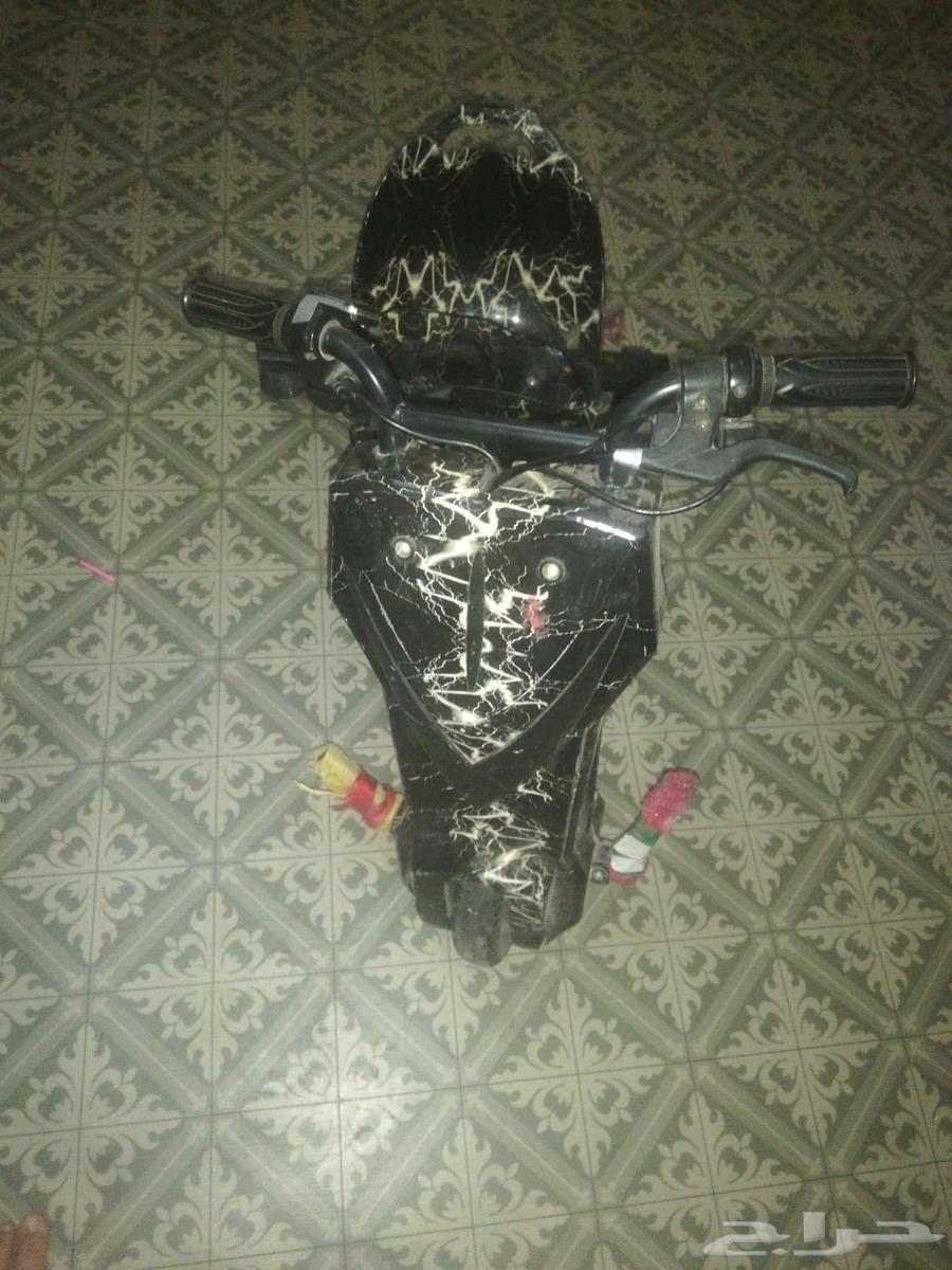 Drift scooter for sale with shipping, the throttle is broken it doesn't move, selling for 5064386110250370111