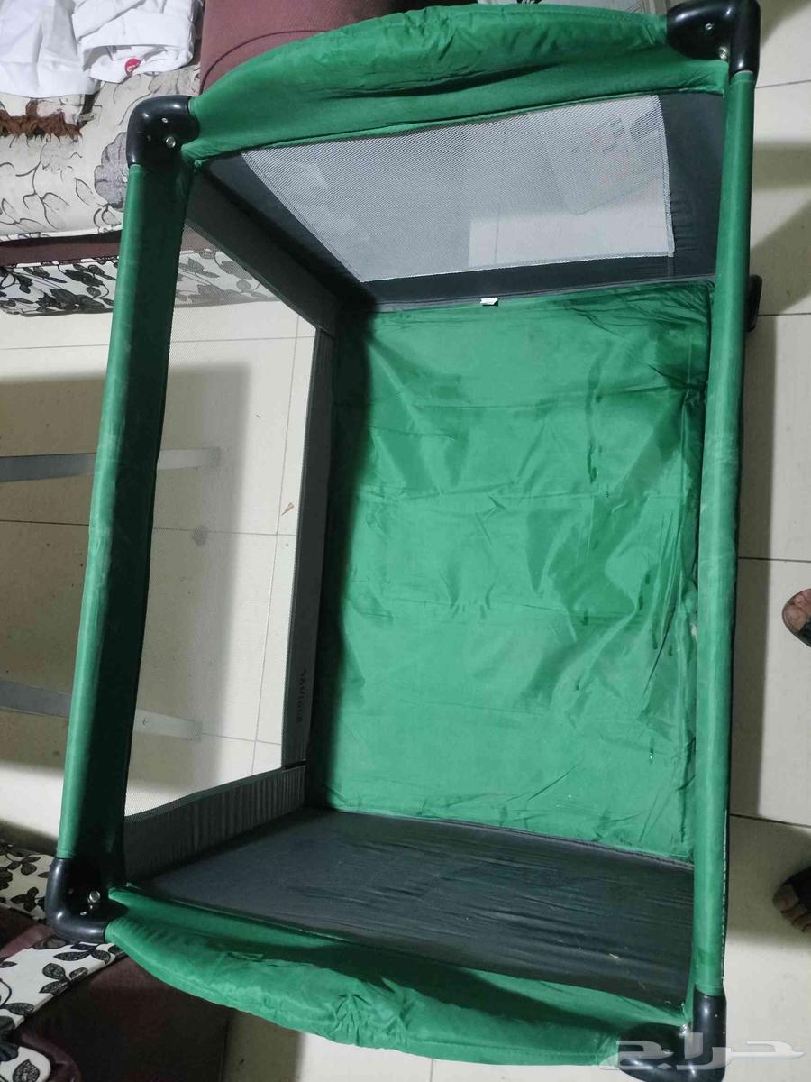 للبيع سرير أطفال سفر و عربه اطفال64390829674370110