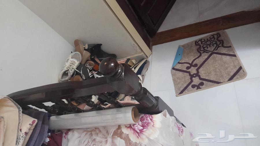 ثلاثه دواليب المنيوم ملابس   وكتب64389239025411112