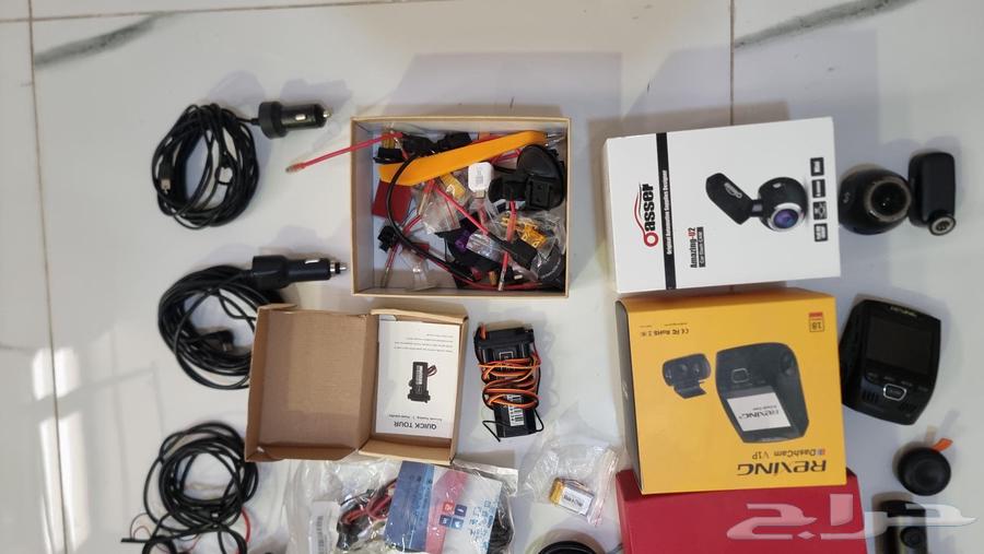 Used Dash Cam Set with Cables64383994941826111