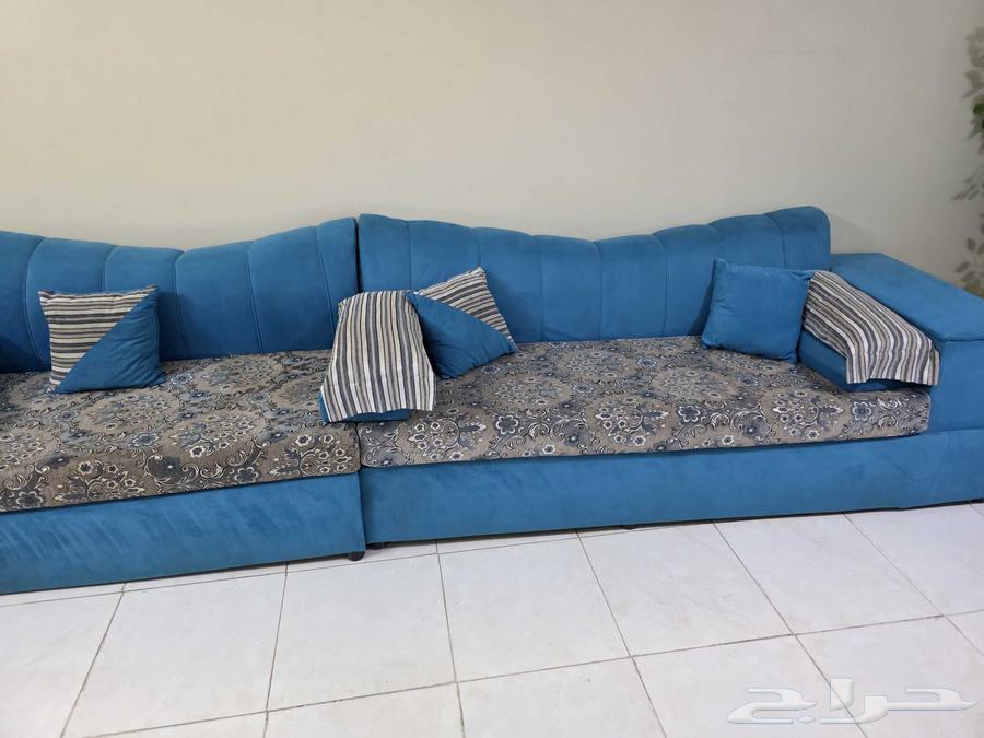 كنب للبيع بشكل عاجل تسع تقريبا من 13 الى 14 شخص64390788227457112