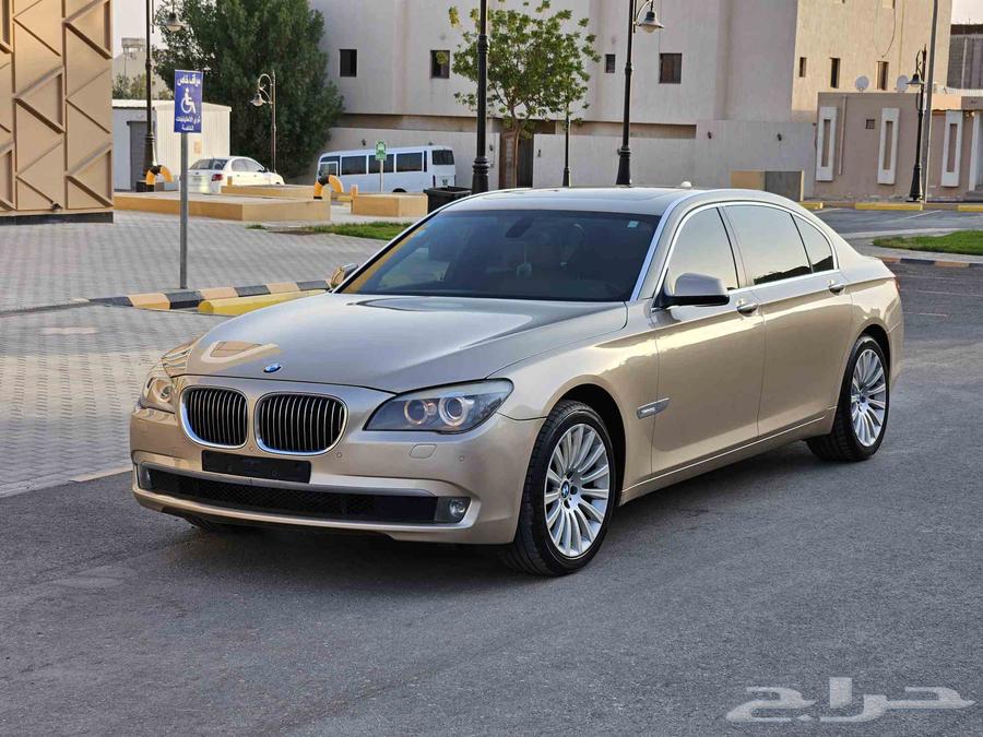BMW 730 - 2010 مخزن بحالة الوكالة64537128094721110