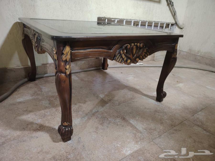 طاولة للبيع64377768884995111