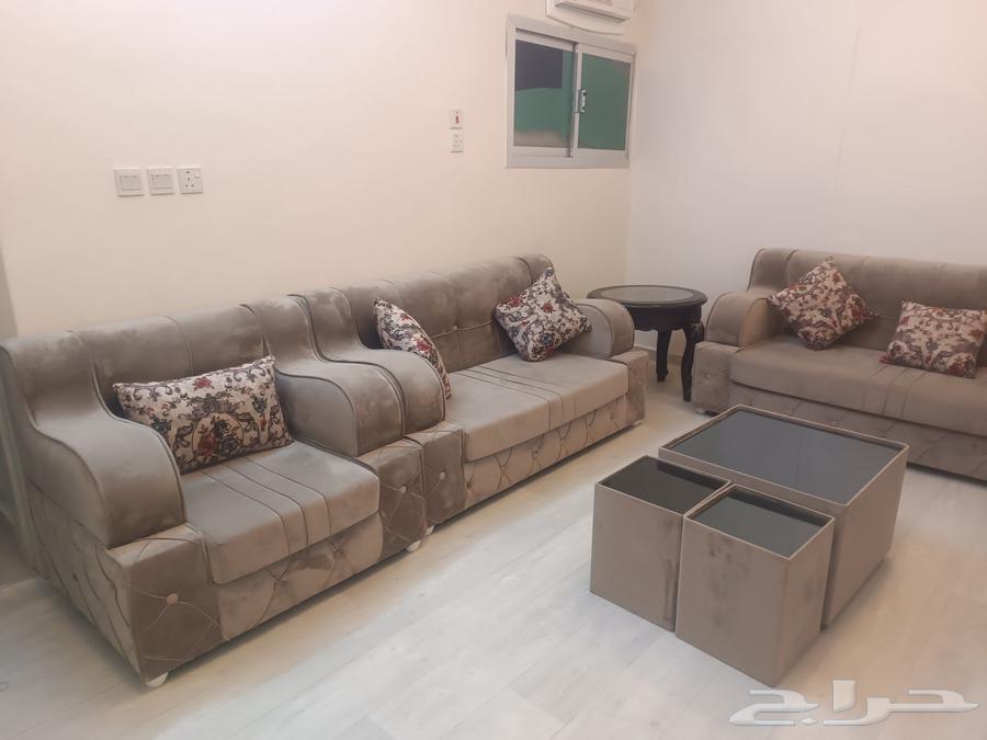 9-person sofa with 3 serving tables and 2 corner tables, very clean, best price64389128015106113