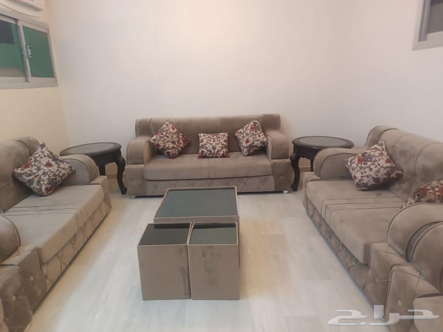 9-person sofa with 3 serving tables and 2 corner tables, very clean, best price64389128015106112
