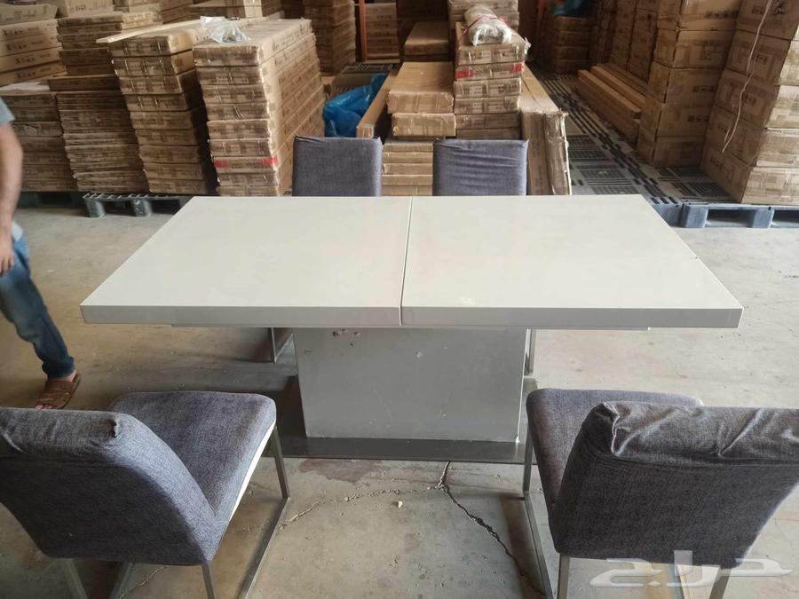 طاوله مستعمله بحاله جيده64389626511875112