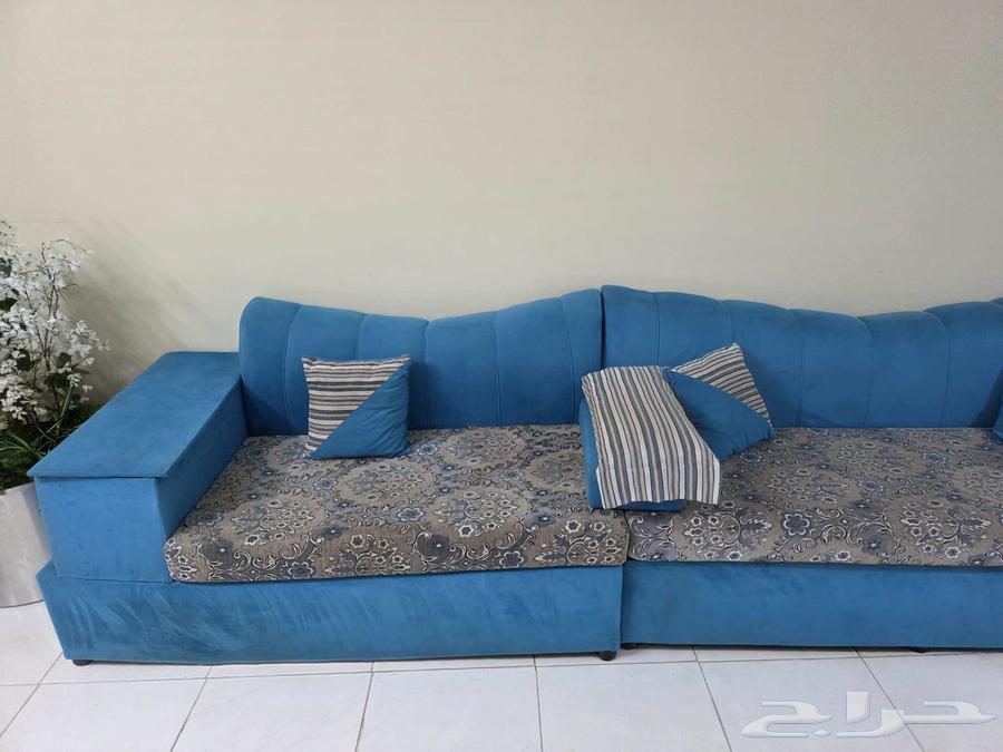 كنب للبيع بشكل عاجل تسع تقريبا من 13 الى 14 شخص64390788227457113