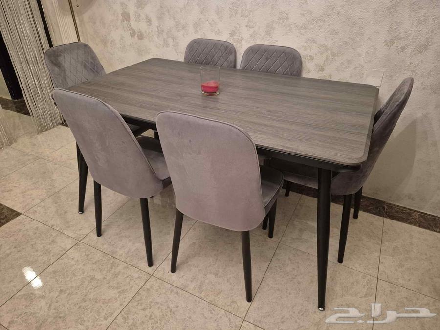 طاوله طعام64378382670338110