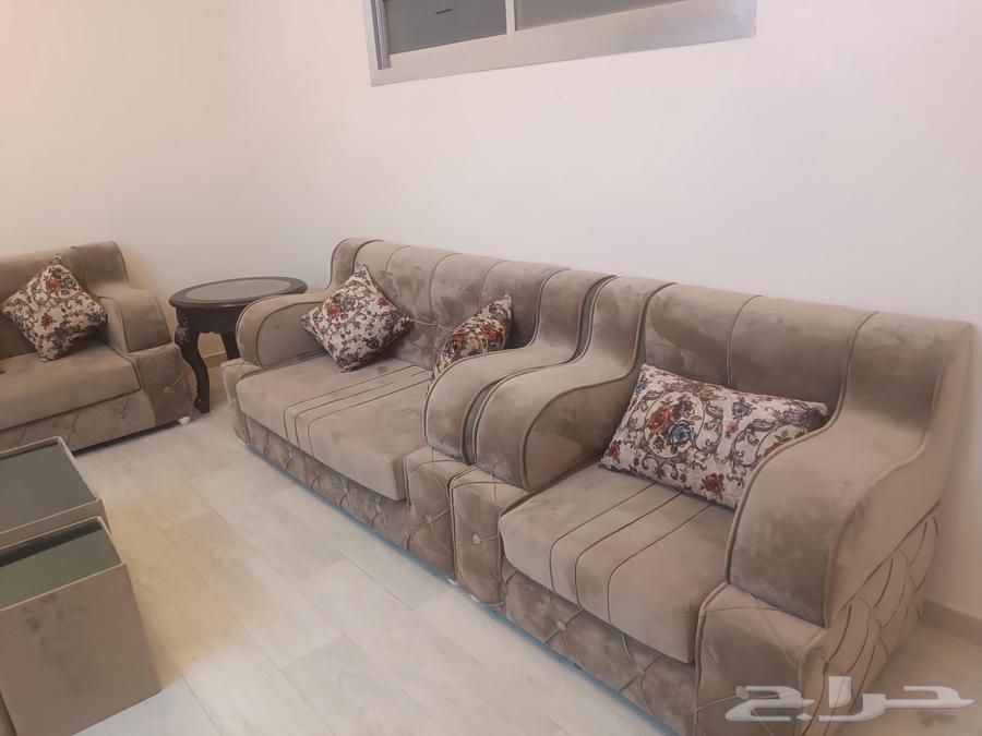 9-person sofa with 3 serving tables and 2 corner tables, very clean, best price64389128015106111