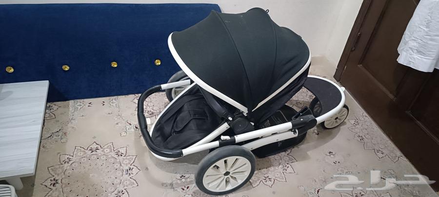 أغراض للبيع  عربيتين للبيع و كرسي طعام كلها بدون عيوب64380340282754114