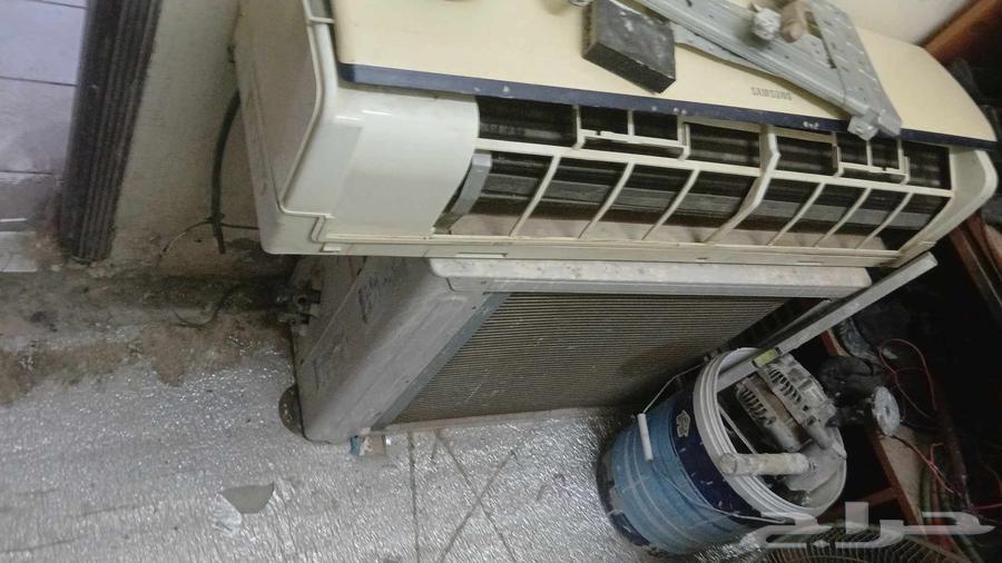 مكيفات للبيع وفي ثلاجه وفرن وسرير عدد 3 وسجاد64388784727297110