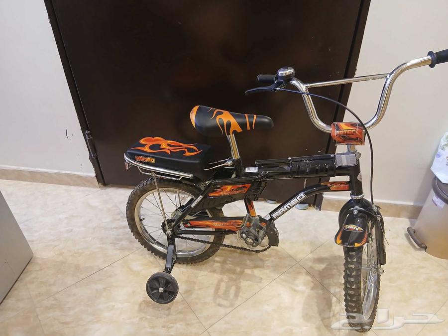 سيكل للبيع صغير لم يستخدم مخزن من فتره السعر 100ريال64384245735682110