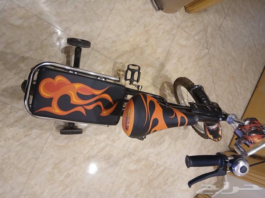 سيكل للبيع صغير لم يستخدم مخزن من فتره السعر 100ريال64384245735682114