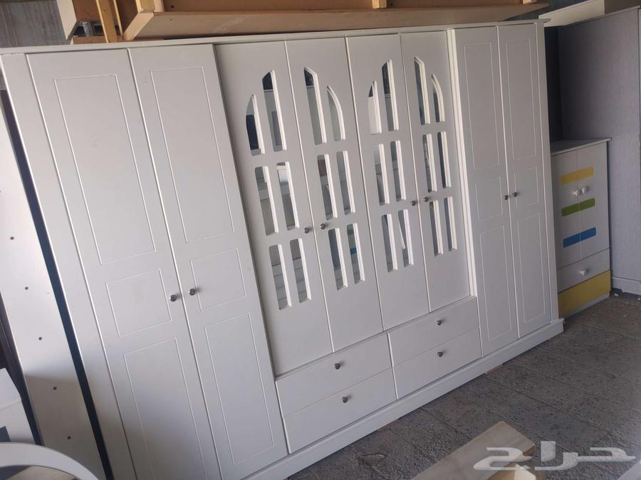 غرف نوم ودواليب مستعمل بحاله ممتازه64384493011203111