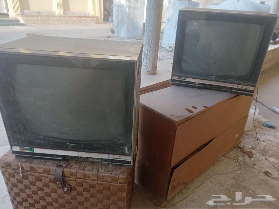 تلفزيون قديم اثري64387355097218113