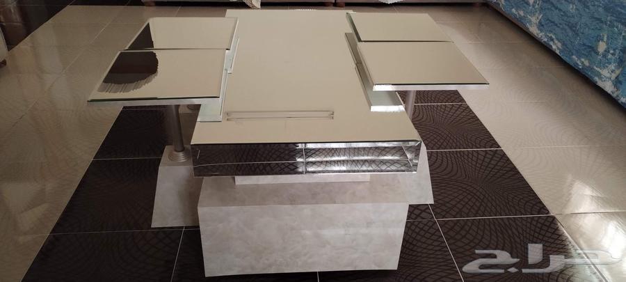 Large table and small ones64391119707778111