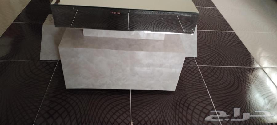 Large table and small ones64391119707778110