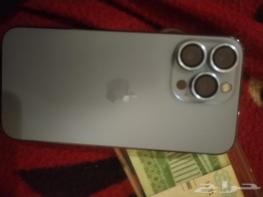 Replace the battery of 13 Pro with 100% capacity; a small black spot is available on the screen for replacement64379660134146110