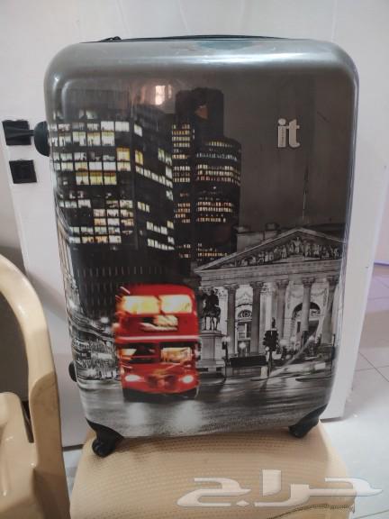 شنط سفر نظيفة مافيها اي عيوب64384341522818112