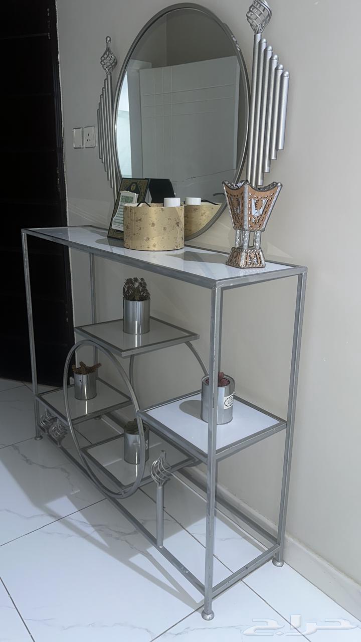 طاولة استقبال العدد 1 وا الخدمات 4 واستقبال في شطب بسيط64385873373057111